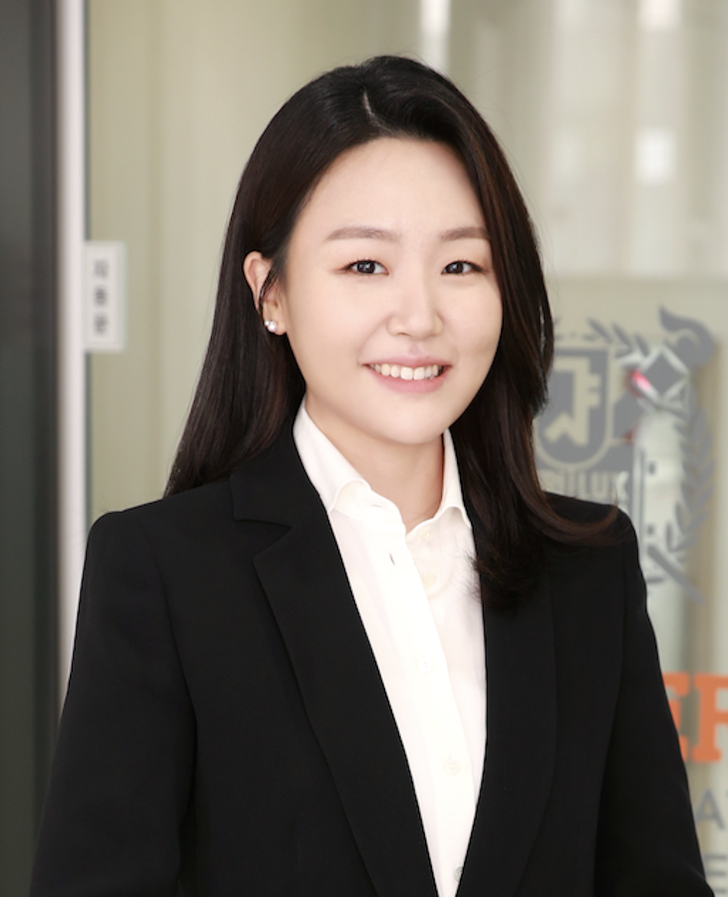 Kim international. Kim international. Каталина витери. Kim international. Актриса kim bo yun.