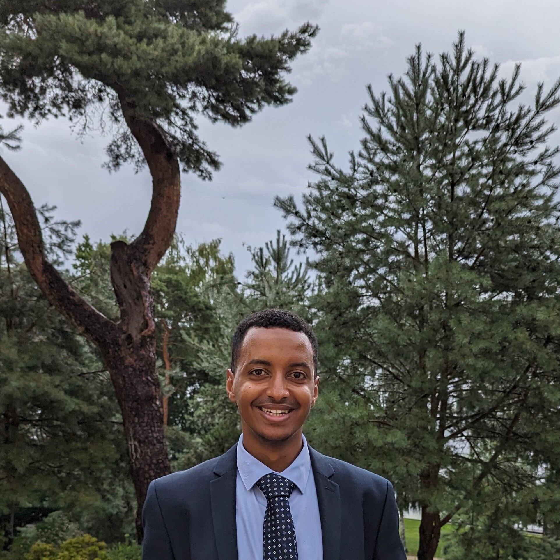 Rotating image of previous fellows