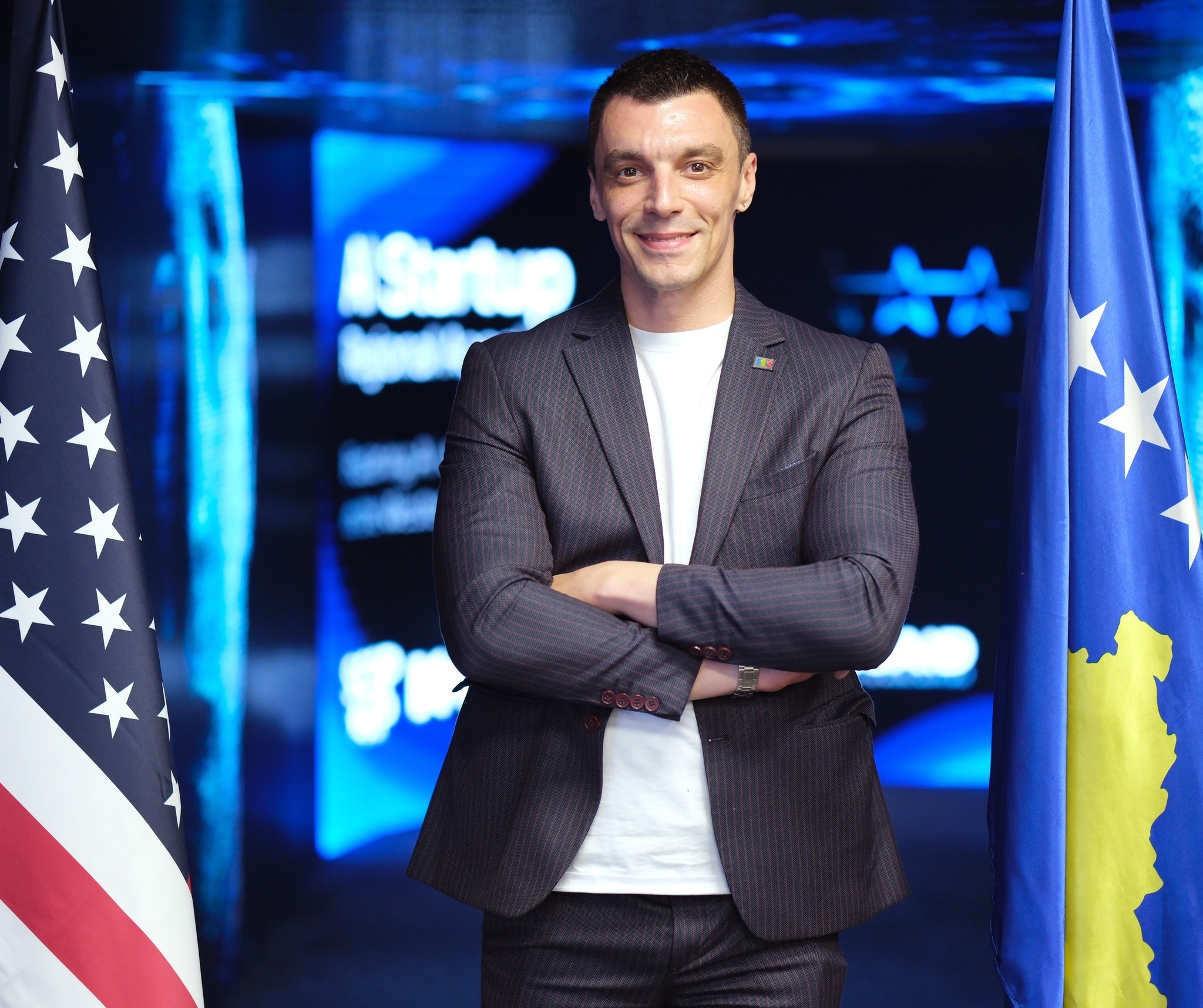 Rotating image of previous fellows